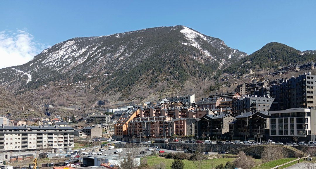 comparaison fiscale Andorre Espagne France - Aparcand